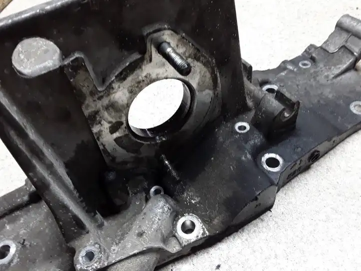 Subaru Outback (2007 - 2009) 081612 Кронштейн топливного насоса — фото 3
