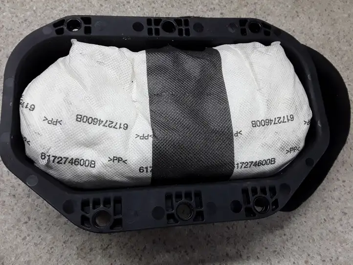 Opel Astra J (2009 - 2012) 12847035 Подушка безопасности пассажира — фото 1