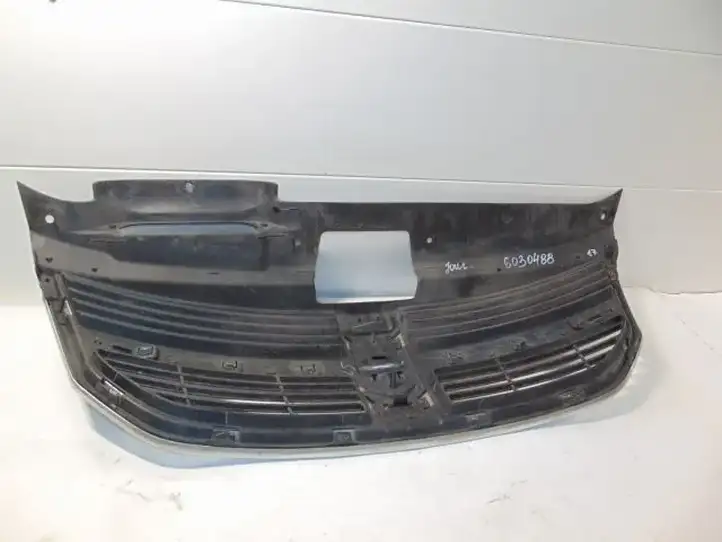 Dodge Journey (2007 - 2011) 05116301AA Передняя решетка — фото 6