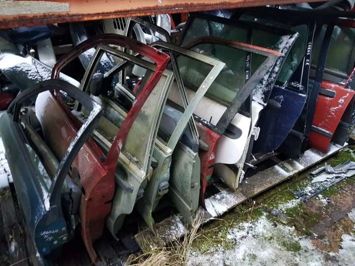 Renault Clio I Priekinės durys