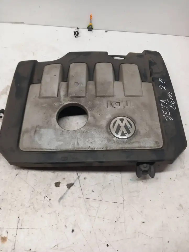 Volkswagen Jetta V (2005 - 2010) 03L103925 Крышка двигателя декоративная — фото 1