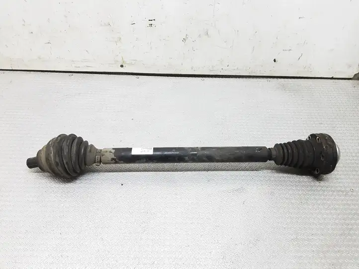Volkswagen PASSAT B6    Передняя полуось