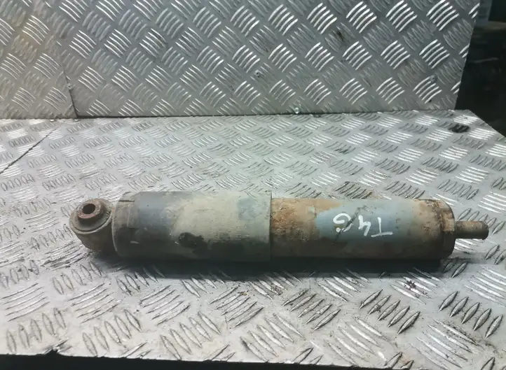 Volkswagen Transporter-Caravelle (1990 - 2003)   Задний амортизатор с пружиной