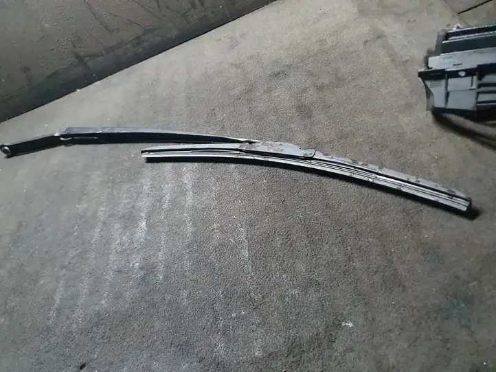 BMW 3 E46 (1998 - 2005)   Стеклоочиститель лобового стекла