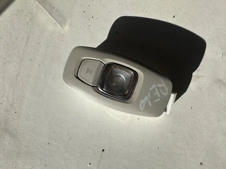 Renault Kadjar (2015 - 2018)  264301419r Задняя подсветка