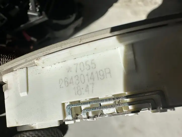 Renault Kadjar (2015 - 2018)  264301419r Задняя подсветка