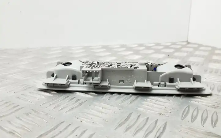 Volkswagen Golf VII (2013 - 2019) 5G0947291J Задняя подсветка — фото 4