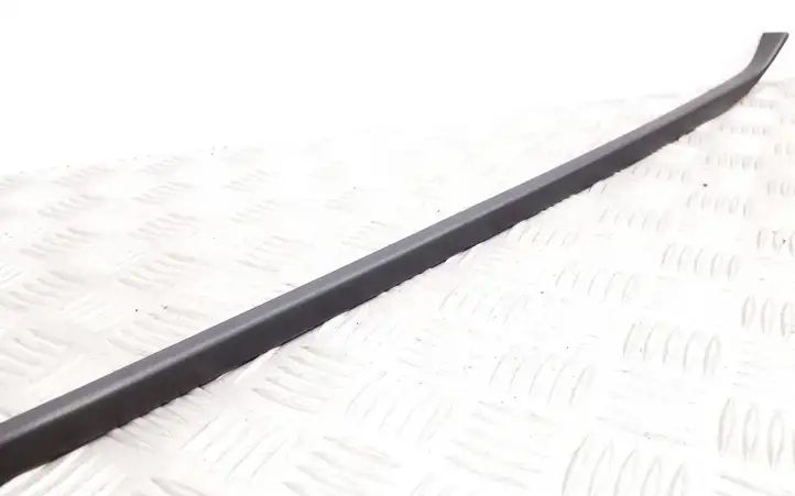 Volkswagen Sharan (2010 - 2015) 7N0854328BC Накладка стоек лобового стекла — фото 2