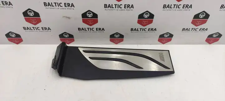 BMW 4 F32 F33 (2013 - 2017) 511643 Подставка для ноги — фото 1