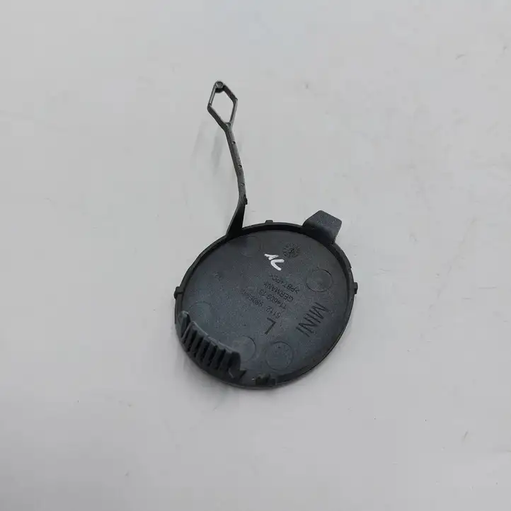 Mini Cooper Countryman R60 (2010 - 2016) 9805943 Заглушка буксировочной петли бампера — фото 3