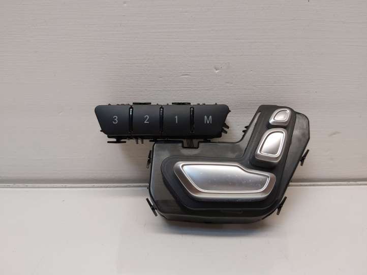 Mercedes-Benz CLA  C117,X117,W117 (2013 - 2019)  A2469054901 Включатель (включатели) памяти