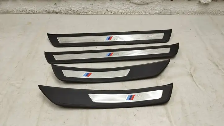 BMW 5 F10 F11 (2009 - 2016) 8050052 Внутренняя отделка переднего порога — фото 1
