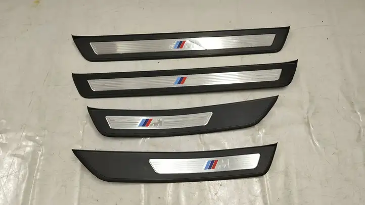 BMW 5 F10 F11 (2009 - 2016) 8050052 Внутренняя отделка переднего порога — фото 5