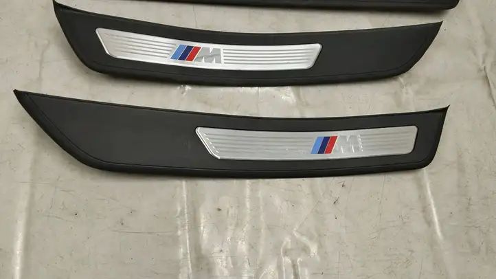 BMW 5 F10 F11 (2009 - 2016) 8050052 Внутренняя отделка переднего порога — фото 6