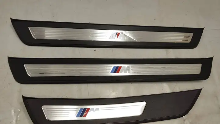 BMW 5 F10 F11 (2009 - 2016) 8050052 Внутренняя отделка переднего порога — фото 10