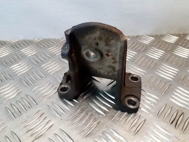 Toyota Land Cruiser (J120) (2002 - 2009) Кронштейн двигателя — фото 3