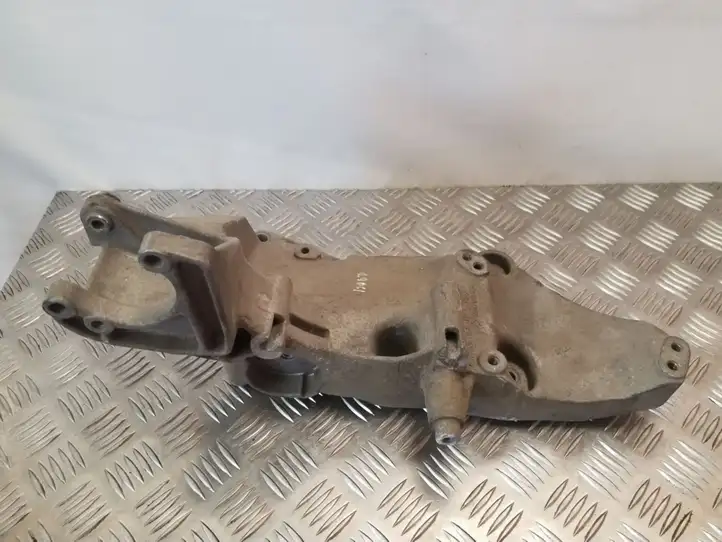 Nissan Primera (2001 - 2008) 8200183234 Кронштейн генератора — фото 1