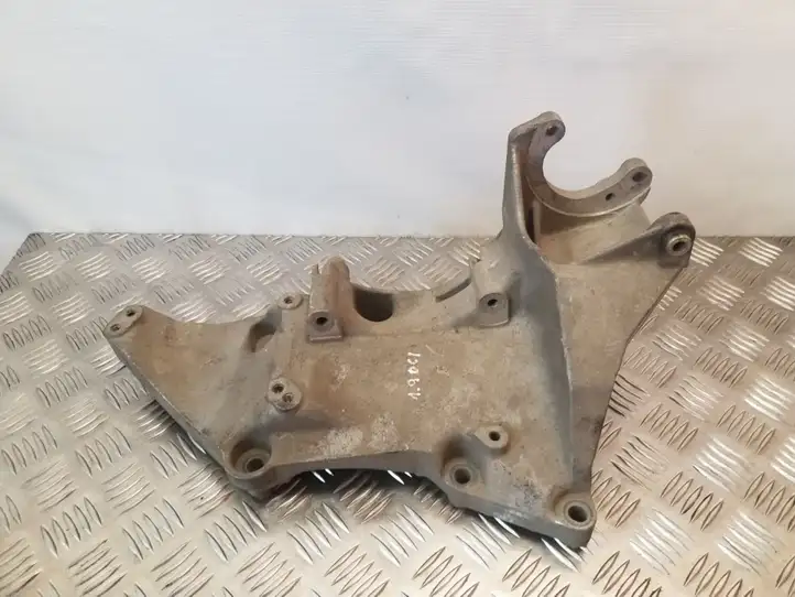 Nissan Primera (2001 - 2008) 8200183234 Кронштейн генератора — фото 3