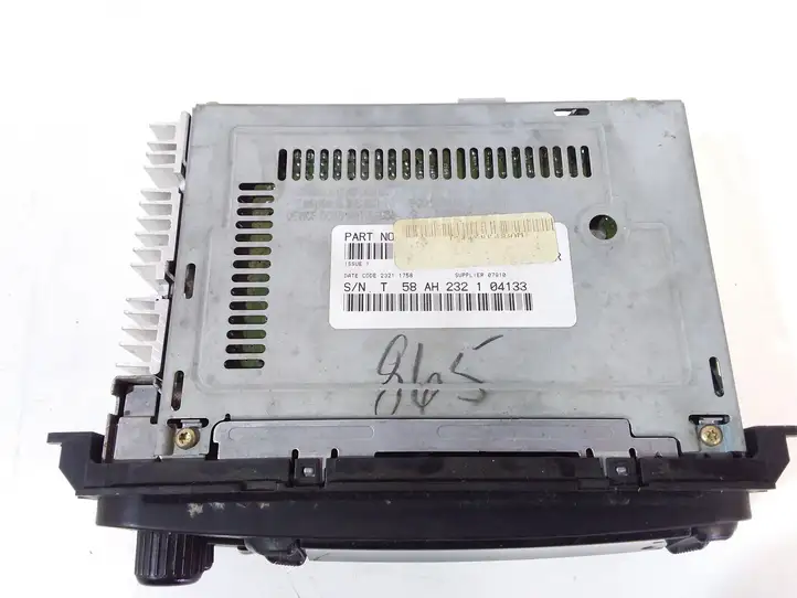 Dodge Grand Caravan (2007 - 2020) P56038588AK Магнитола / мультимедийная система — фото 3