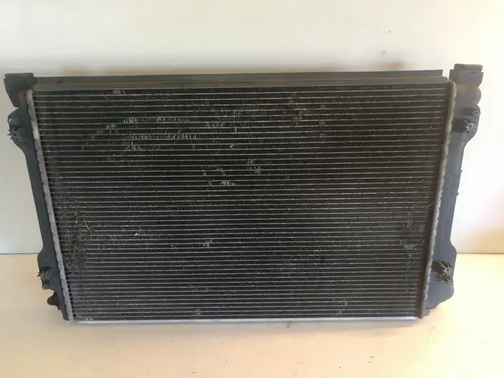 Audi A6 S6 C6 4F (2004 - 2008) 4F0121251Q Радиатор охлаждающей жидкости двигателя — фото 1