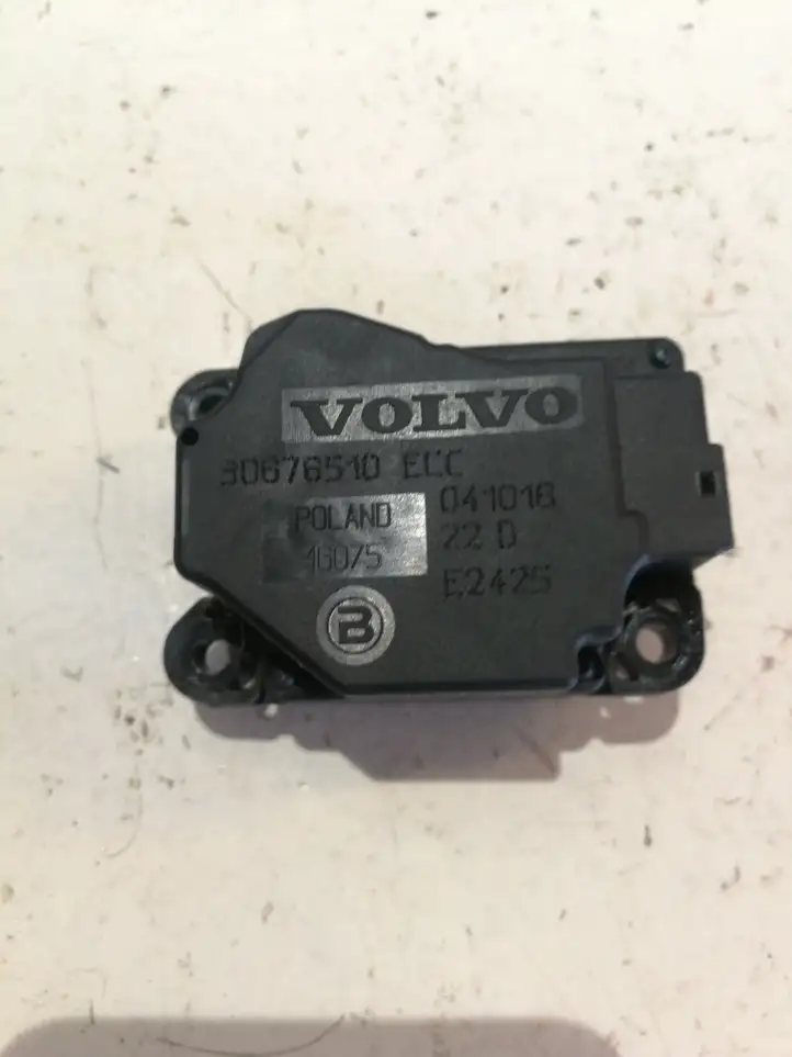 Volvo V70 (2004 - 2007) 30676510ECC Двигатель задвижки потока воздуха — фото 1
