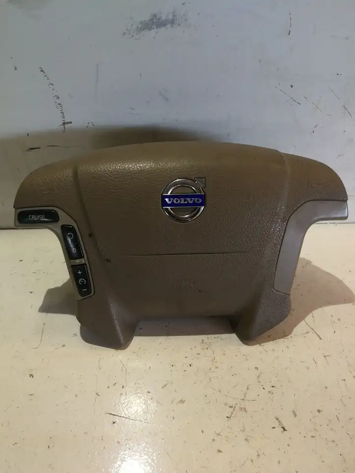 Volvo V70 (2004 - 2007) 30658933 Подушка безопасности руля — фото 1