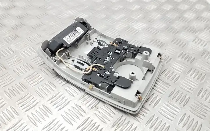 Audi A3/S3 8P (2008 - 2013) 8P0951177 Передняя подсветка — фото 4