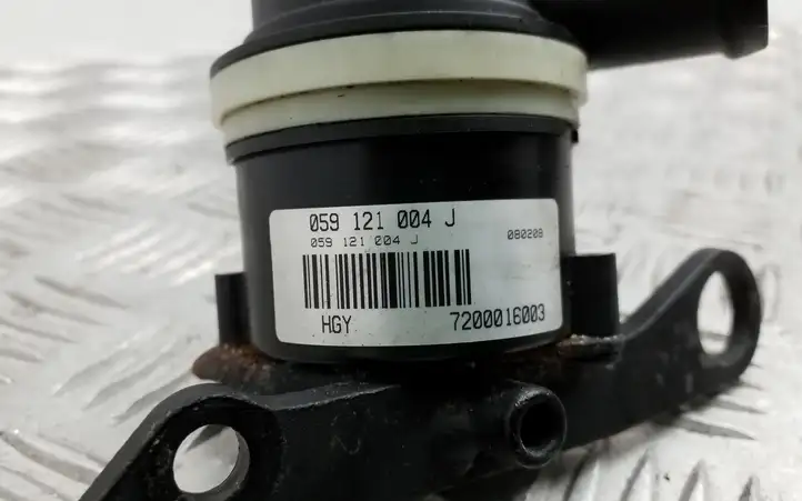 Audi A4 S4 B8 8K (2007 - 2011) 059121004J Электроциркуляционный насос — фото 2