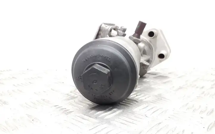 Audi A4 S4 B8 8K (2007 - 2011) 045115389K Кронштейн масляного фильтра — фото 2