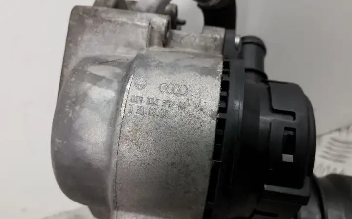 Audi A4 S4 B8 8K (2007 - 2011) 059115397AA Кронштейн масляного фильтра — фото 4