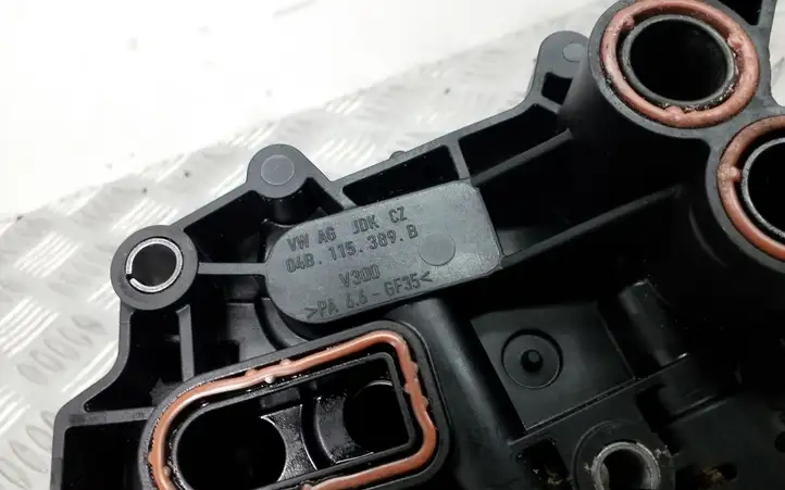 Skoda Fabia Mk3 (NJ) (2015 - 2021) 04B115389B Кронштейн масляного фильтра — фото 4