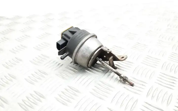 Audi A4 S4 B8 8K (2007 - 2011) SMK306004 Электропривод турбины — фото 1