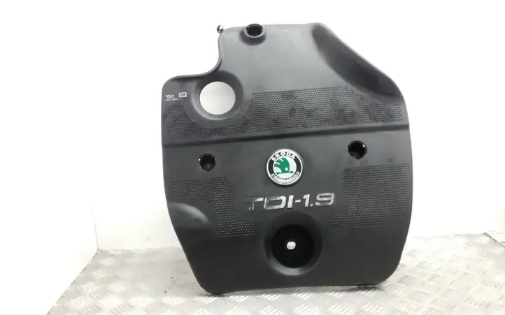 Skoda Octavia Mk1 (1U) (1996 - 2004) 038103925 Крышка двигателя декоративная — фото 1