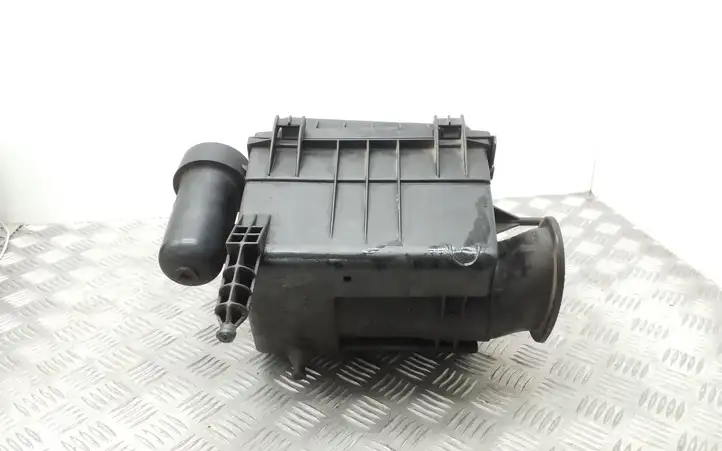 Land Rover Range Rover P38A (1994 - 2002) 4614685908 Корпус воздушного фильтра — фото 2