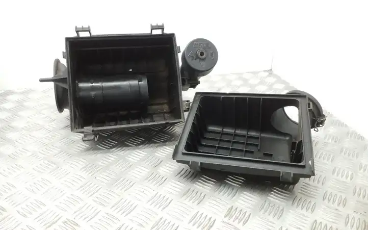 Land Rover Range Rover P38A (1994 - 2002) 4614685908 Корпус воздушного фильтра — фото 4