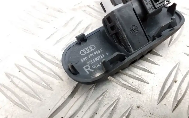 Audi A3/S3 8P (2008 - 2013) 8P0955988E Форсунка омывателя лобового стекла — фото 3