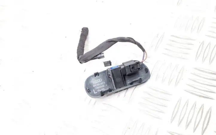 Audi A3/S3 8P (2008 - 2013) 8P0955987E Форсунка омывателя лобового стекла — фото 2