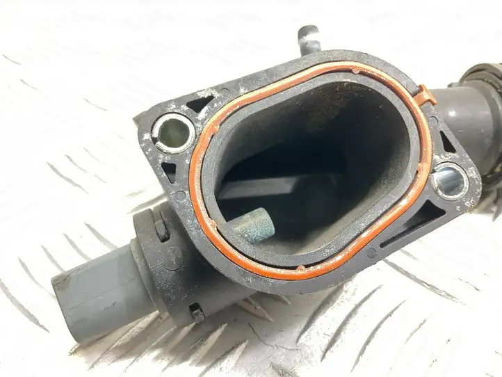 Seat Exeo (3R) (2008 - 2013) 03L121132A Шланги системы охлаждения — фото 2