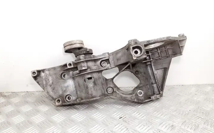 Skoda Fabia Mk1 (6Y) (1999 - 2007) 038903143AC Кронштейн генератора — фото 1