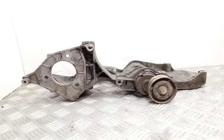 Skoda Fabia Mk1 (6Y) (1999 - 2007) 038903143AC Кронштейн генератора — фото 2