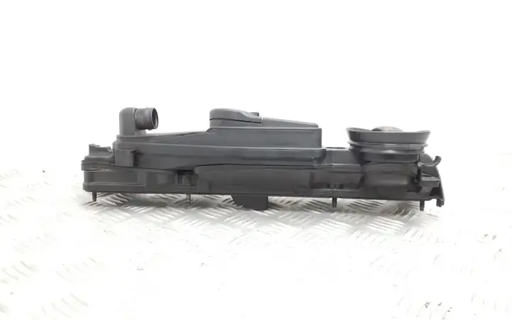 Audi A5 8T 8F (2007 - 2011) 03L103469A Крышка головки блока цилиндров — фото 2
