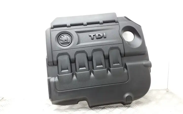 Skoda Octavia Mk3 (5E) (2013 - 2019) 04L103925C Крышка двигателя декоративная — фото 1