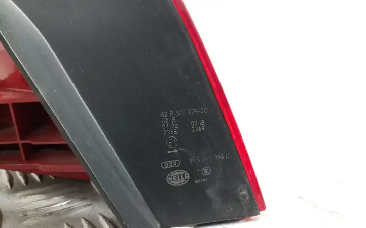 Audi A4 S4 B8 8K (2007 - 2011) 8K5945096D Задний фонарь в кузове — фото 2