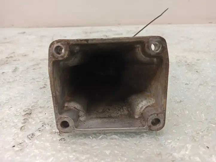 Mercedes-Benz C W203 (2000 - 2007) A6112230804 Кронштейн двигателя — фото 6