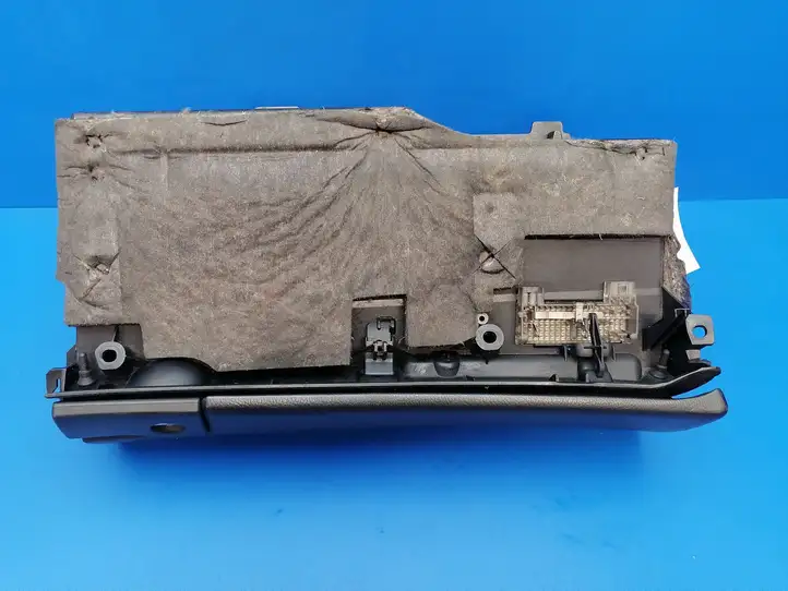 Mercedes-Benz C W203 (2000 - 2007) A2036802691 Бардачок в сборе — фото 6