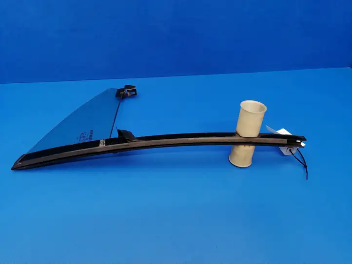 Mercedes-Benz CLS C219 (2003 - 2011) A2197370530 Форточка двери — фото 1