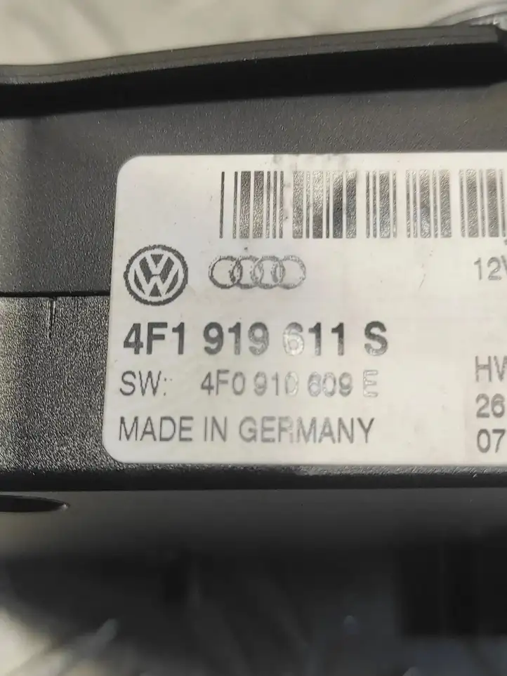 Audi A6 S6 C6 4F (2008 - 2011) 4F1919611S Контроллер мультимедийной системы — фото 3