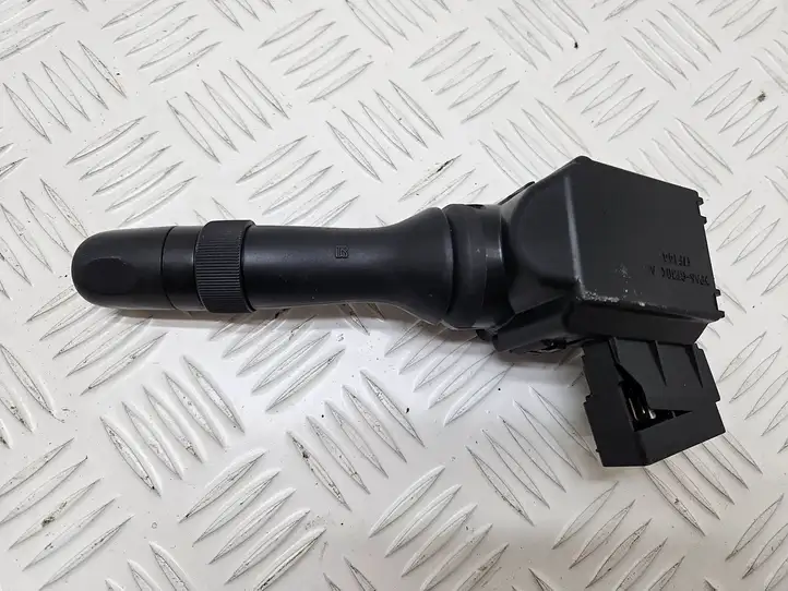 Toyota Yaris (2005 - 2009) 17F003 Переключатель стеклоочистителей — фото 2
