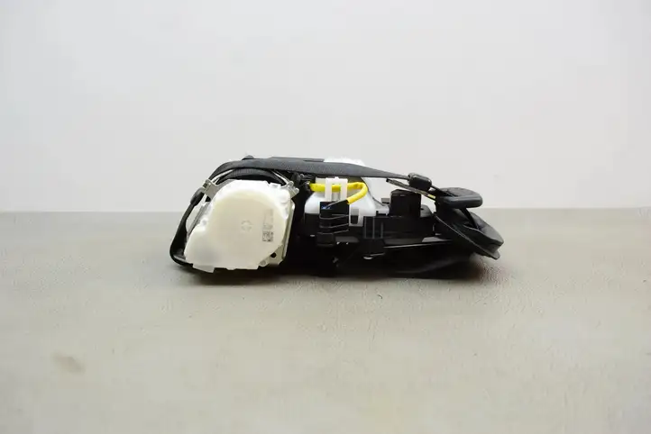 BMW 5 G30 G31 (2016 - ) 7430110 Передний ремень безопасности — фото 4