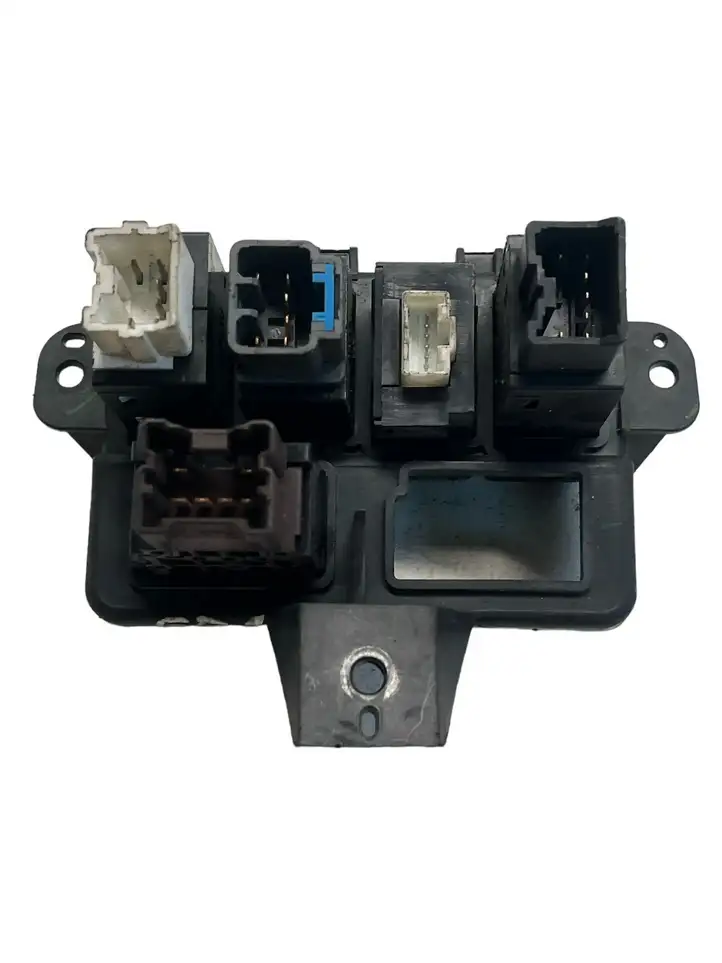 Subaru Forester SG (2006 - 2008) 66211SA210 Включатель регулировки высоты фонарей — фото 2